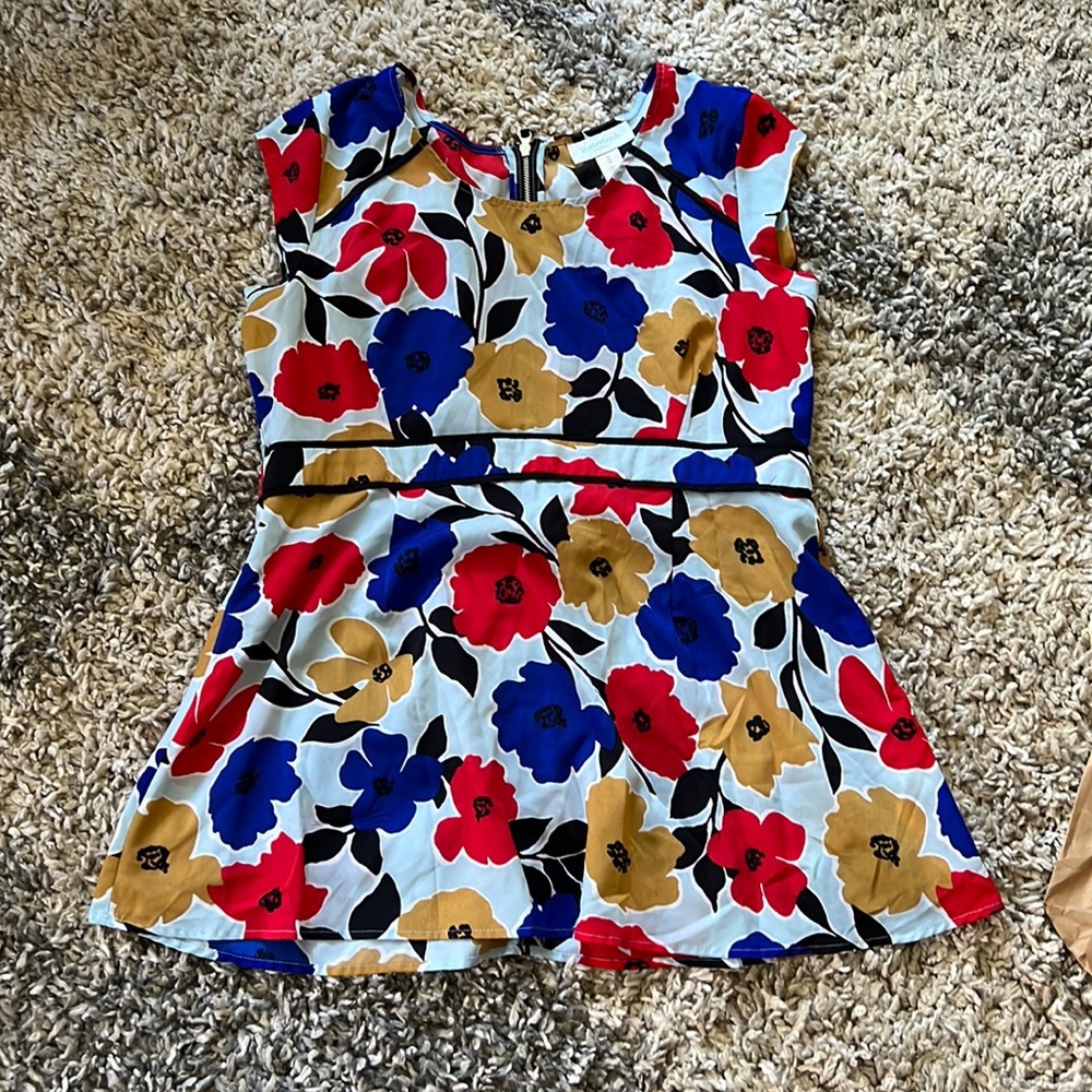 Motherhood mAternity